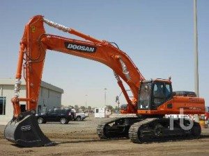 325- CAT00740HB1P06443